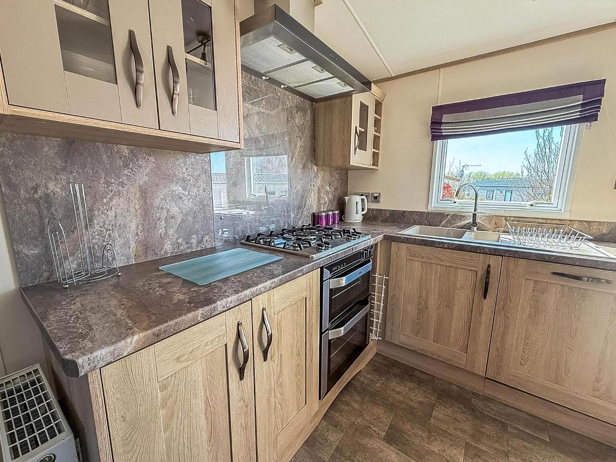 Beautiful Lodge At Manor Park In Hunstanton Ref 23018K Екстер'єр фото